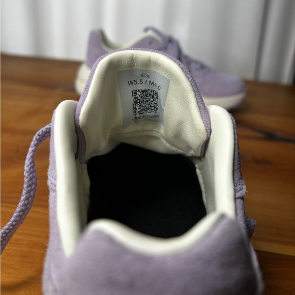 New without tags LABEL Go-To Sneaker Shoes Lavander Suede Size Women 5.5 - Picture 9 of 10